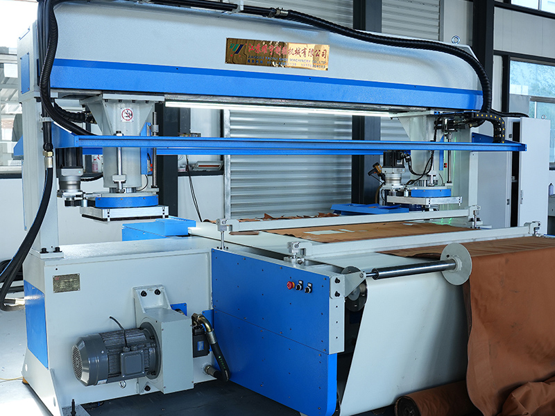 雙頭移動(dòng)龍門(mén)裁斷機(jī)案例